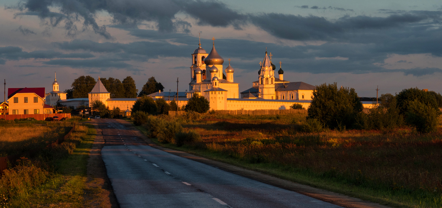 Pereslawl Zalessky Sunset: Nikitsky Monastery